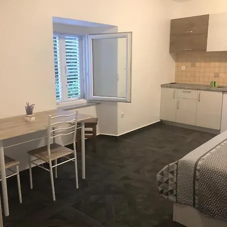 Apartament Tonka *