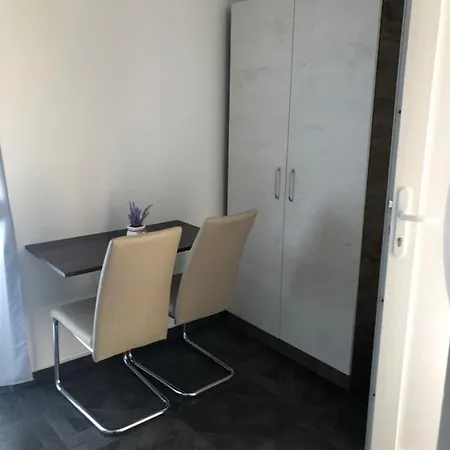 Tonka Apartment *
