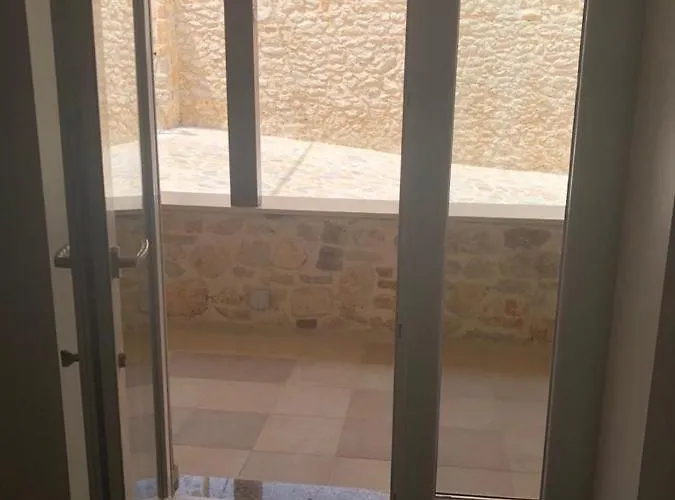 Tonka Апартаменты Задар