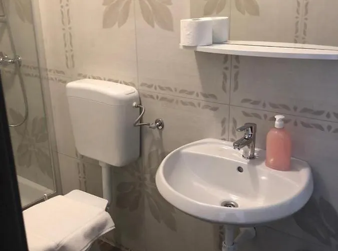 Tonka Апартаменты Задар