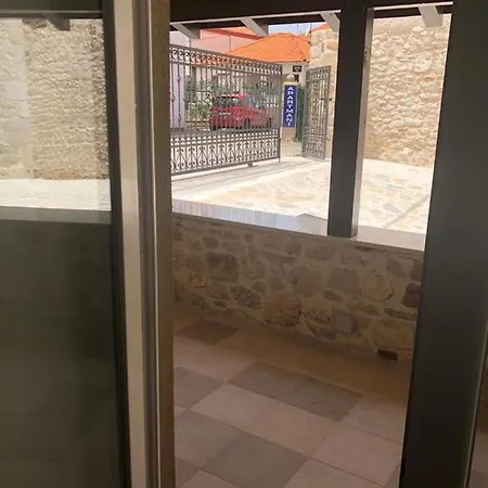 Tonka Apartman *
