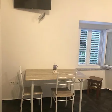 Tonka Apartman Zára