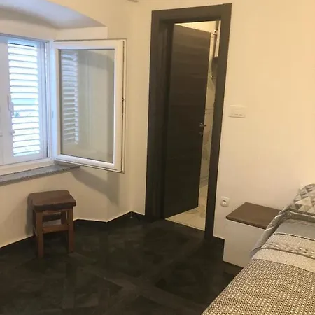 Tonka Apartman *