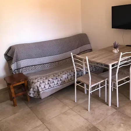 Tonka Apartman *